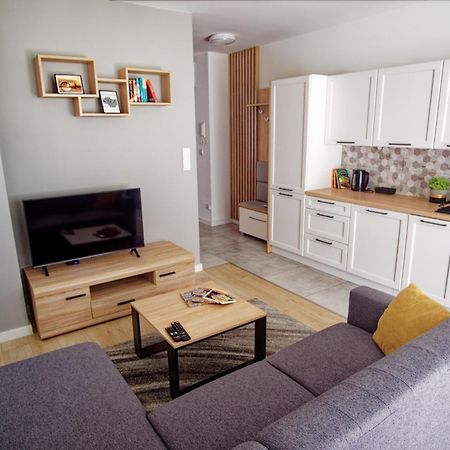 Przytulny Apartament Z Ogrodkiem W Doskonalej Lokalizacji Fair Rentals Wroclaw Ngoại thất bức ảnh